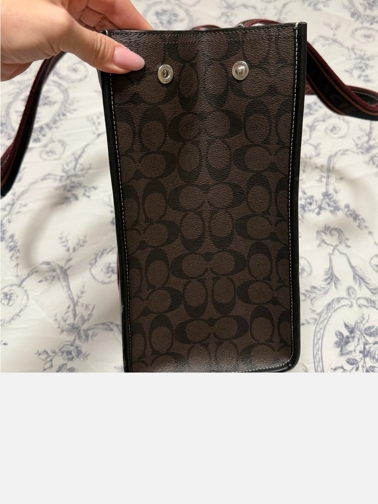 Coach Signature Canvas Large Tote in Brown with Maroon-Trim Straps - Picture 10 of 12